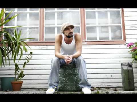 superior - BITTE LESEN!!!!! Sooooo..... Nach langem Warten gibts endlich wieder ein Lied xD Sorry, Leute aber ich hab im Moment einfach viel zu tun ;) Also wenn ihr wie...