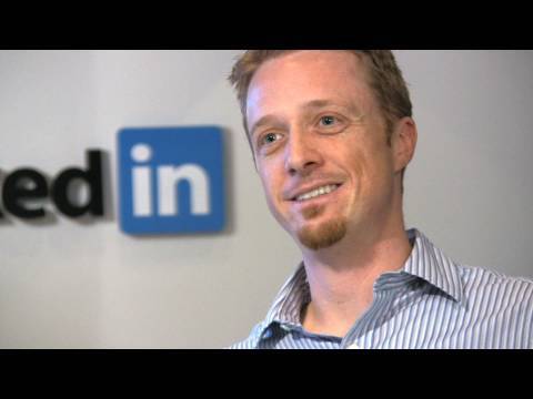 how to work linkedin