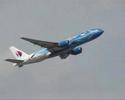 Take-off Boeing TripleSeven Malaysian rwy07L Frankfurt