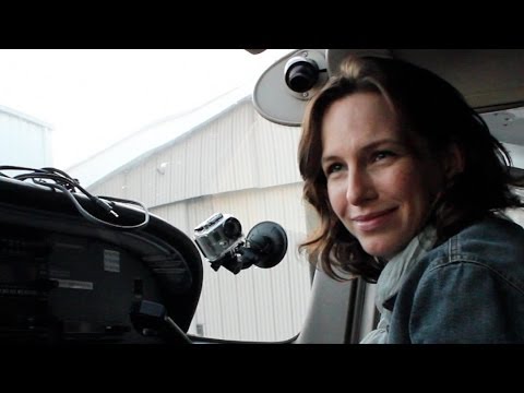 Facing her Fear of Flying - POV CockPit - ATC audio
