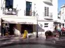 a quick spin around a charming plaza in lagos, portugal, named after one of portugal's foremost poets.