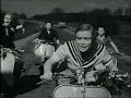 [ vintage ][ vespa ] LOL http://www.youtube.com/watch?v=vJfgXkbWVkk
