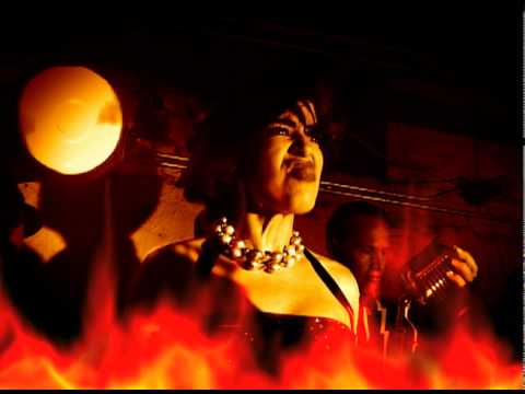 Joans - This is the 2nd video by The Joans directed by Peter Neville of Image Control Unit. Keep up with the Joans' at www.thejoansband.com Available on iTunes and C...