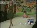 news-reader-cannot-stop-laughing-at-model-falling-over.html