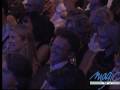 patrick s�bastien donne r�guli�rement aux jeunes talents l'opportunit� de se faire connaitre. imitateur lui aussi a ses d�buts, patrick est pris d'un v�ritable coup de c?ur pour nicolas canteloup et d�cide de lui donner un coup de pouce en le produisant et en l'invitant dans ces �missions. voici l'un de ces sketch ou il imite nelson montfort et gilbert montagn�.