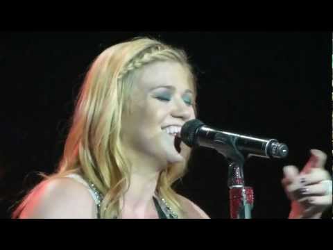 Kelly Clarkson – I Hope You Dance (cover) – 8/16/12