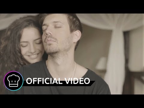 Juno im Park feat. Hannah Trigwell - Never Gonna Give You Up