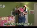 videos de How to wear your baby using a baby wrap