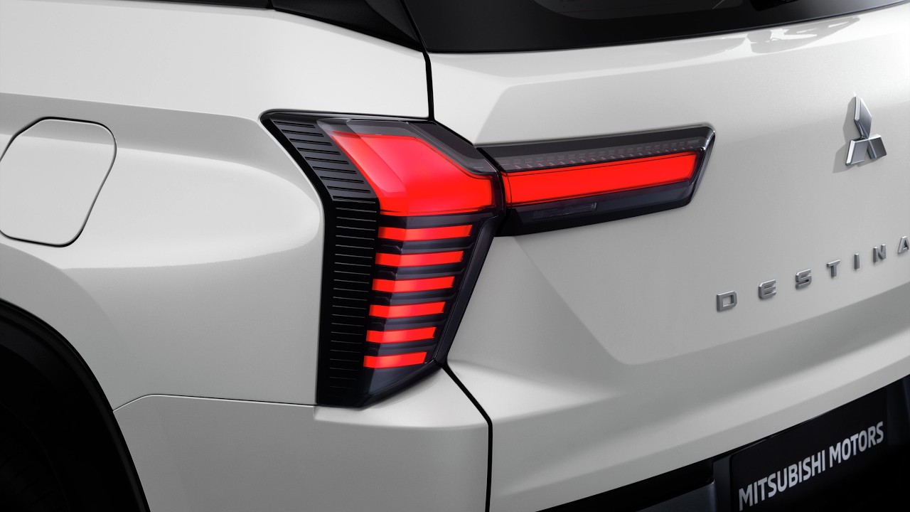 2026 Mitsubishi Destinator the CHEAPEST 3-Row SUV?