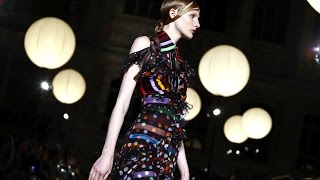 GIVENCHY