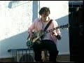 Tocando guitarra