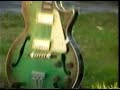 Tocando guitarra