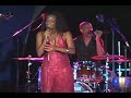 Izaline Calister live in Cura�ao 3