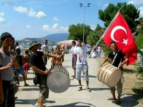 klarnetli oyun havaları - Somalı Mustafa Çalar ve Bergamalı Mesut'tan Camcı Çiftetellisi..
