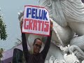 Free Hugs Campaign - Indonesia
