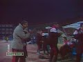 Титов сравнивает счет.