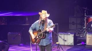 Chris Stapleton -- Broken Halos