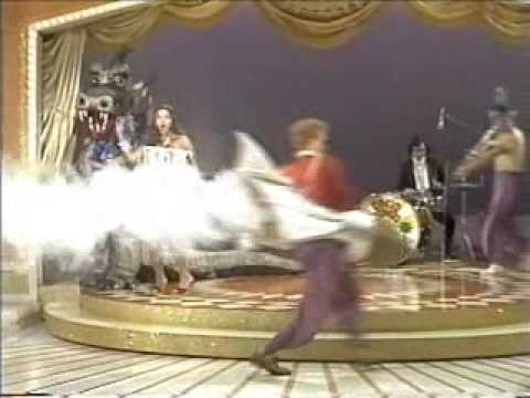 oingo - The Mystic Knights of the Oingo Boingo on the Gong Show. This was seen originally in 1976. This little treasure had been sitting on my shelf for years. I fig...