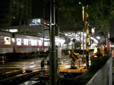 京王線　布田～国領駅間人身事故