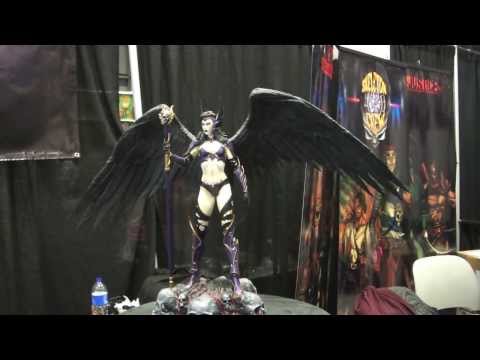 Angel of Darkness at NYCC 2013 Angel of Darkness at NYCC 2013