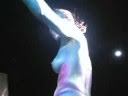 Bodypainting a sexy nahá dívka (VIDEO)