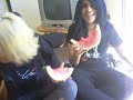 A lo shorizo comiendo sandia (XDDDDDDDD)