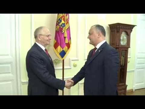 President of Moldova Igor Dodon met with the Extraordinary and Plenipotentiary Ambassador of the Russian Federation to the Republic of Moldova, Farit Mukhametshin.