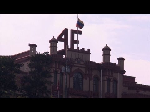 cuartel de la montaña - Los habitantes del barrio chavista 23 de enero están honrados por la próxima llegada de los restos de Hugo Chávez al Cuartel de la Montaña.