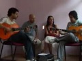 Evlerinin �n� boyal? direk