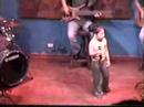 Sharom cantando Paris
