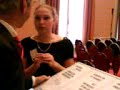 Minister Plasterk neemt loesjeposters in ontvangst