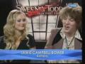 interviews:johnny depp,tim burton,tim spall,jayne,wisner & jamie campbellbower.
lol they play,guess the goatee
& they all dare johnny to give the reporter a shave!!!(well a haircutt!)

tell me if its good & crap!=]
1st video ive ever downloaded!!!!
