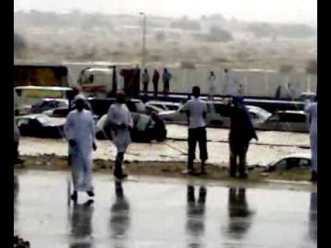 سيلٌ عرمرم دمر جدة والتهم البشر وجرف الحديد .. لطفك يارب ..!! 0 سيلٌ عرمرم دمر جدة والتهم البشر وجرف الحديد .. لطفك يارب ..!!