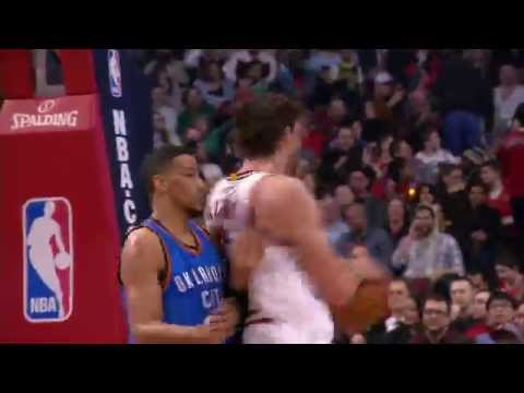 Video: Pau Gasol Makes the Nice Spin Move for the Smash