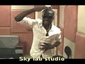 Lino versace fait une demonstration de danse