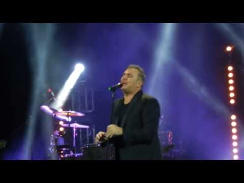 Αντονης Ρεμος - Με την πορτα ανοιχτη (Remos - Me tin porta anoixti)