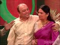 Niraj Jhaveri is in a tearing hurry to amass a huge fortune. And he sets in to motion an insidious plan to acquire this fortune. His wife Roma his lover Paolomi and even his physician Dr. Kaji and Niraj himself get ensnared in the coils of this conspiracy.Has there ever been a player bigger than the game?