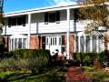 1 Lakeville Ct.  Roslyn, NY 11576