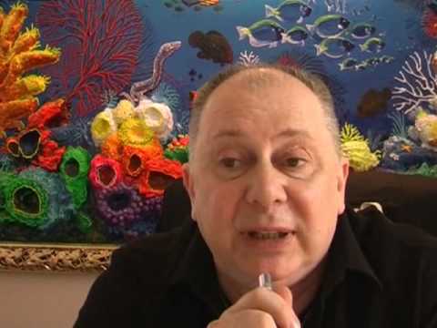 blogosfere - Su http://spettacoli.blogosfere.it Abbiamo incontrato e intervistato Lele Mora. Blogosfere ha incontrato Lele per parlare del suo ruolo come Direttore Artist...