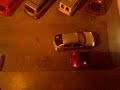 Mujer intentando aparcar Mujer intentando aparcar