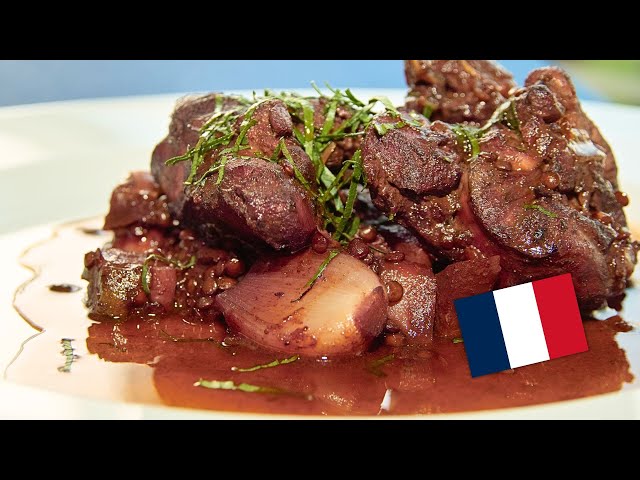 Kaninchen in Rotwein mit Puy-Linsen (Berglinsen) | Rezept aus Frankreich