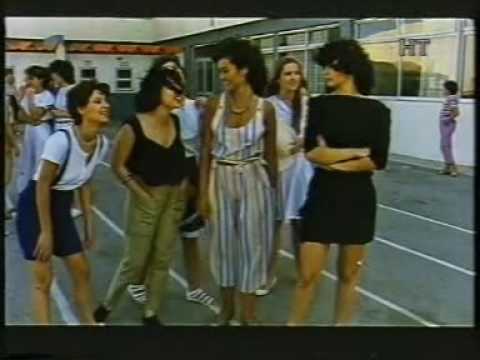 θηλυκο θηριοτροφειο.κωμωδια