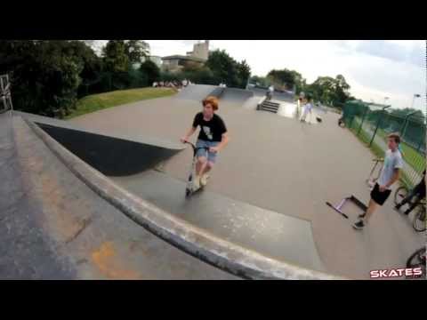throwaways - http://www.skates.co.uk/ Dan Parsons and Cam Thomas have been working on an edit together for months - here's the throwaways! Prepare yourself, 2013 is going...