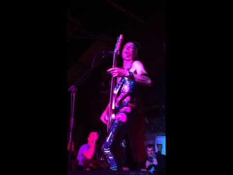 Boo with Chris Chameleon Vid 4