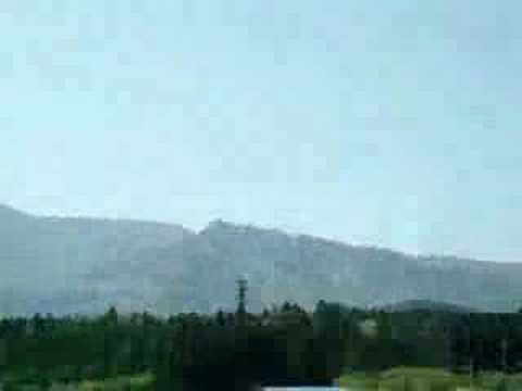 阿蘇（車窓） Mount Aso(a special express window).