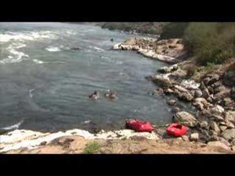 uganda white nile - freestyle kayaking