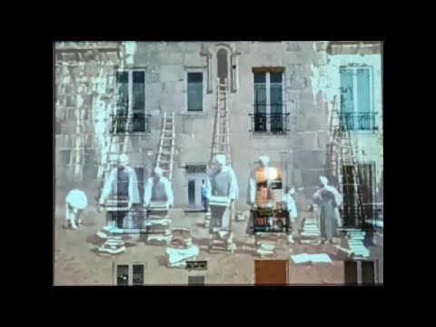 Kunst am Fenster in Paris: Konzeptkünstler unterhalte ...