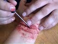 How to apply Halloween FX