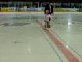 Constantina Mary Sungurlian patinaje sobre hielo training