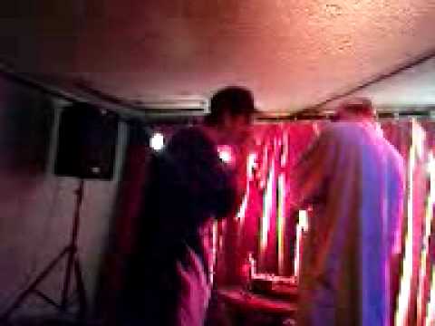 Video Freestyle z prdele